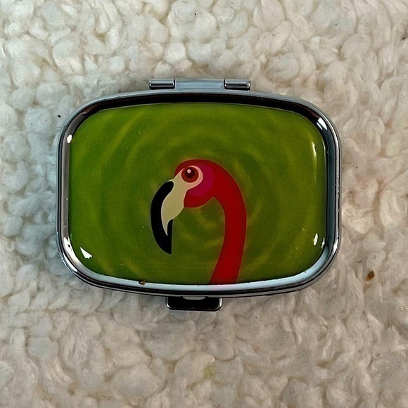 Kikkerland “Flamingo” Pill Case + Mirror - Picture 1 of 5